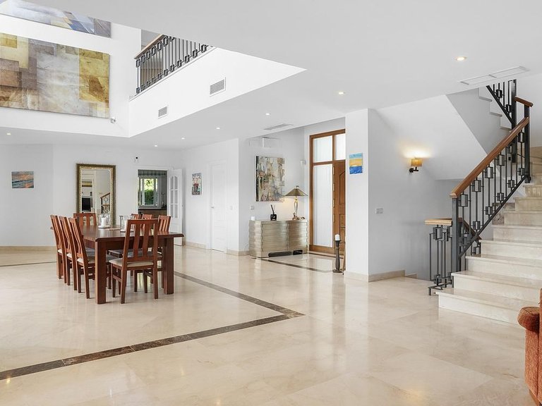 Villa for Sale in Costa del Sol Benahavís, Malaga 3