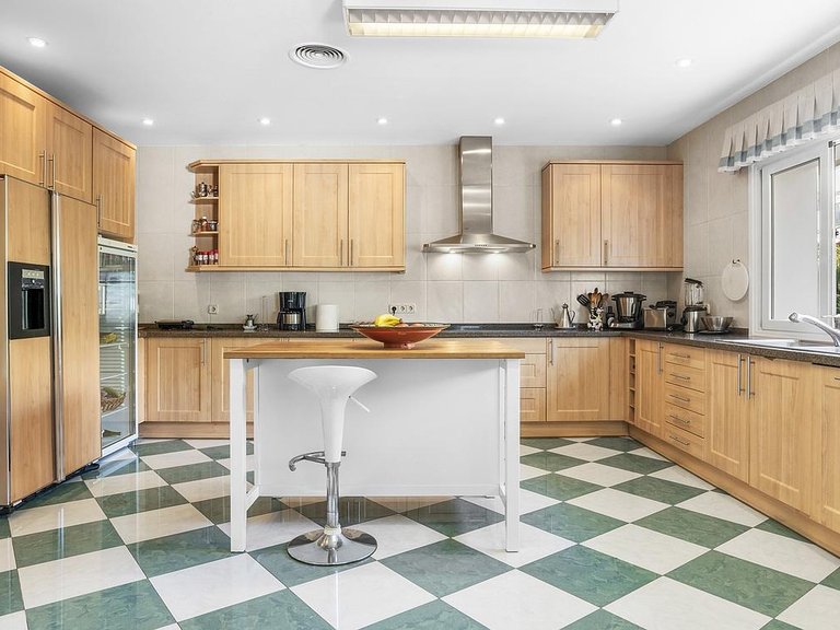 Villa for Sale in Costa del Sol Benahavís, Malaga 6