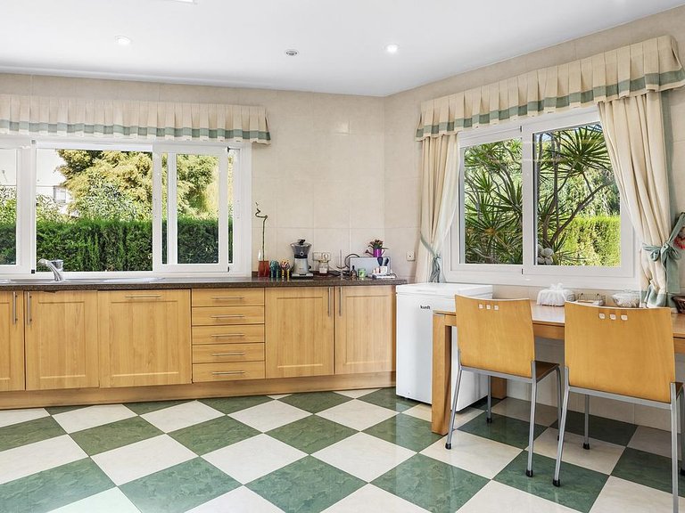 Villa for Sale in Costa del Sol Benahavís, Malaga 7