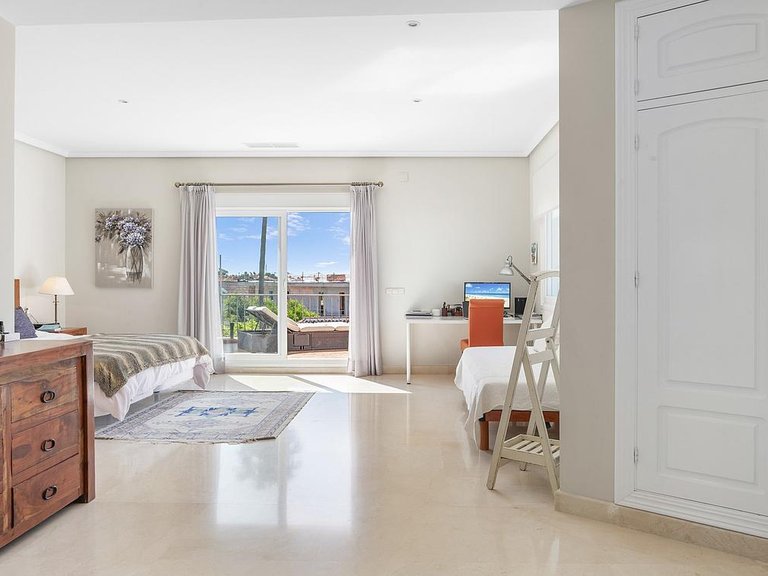 Villa for Sale in Costa del Sol Benahavís, Malaga 11