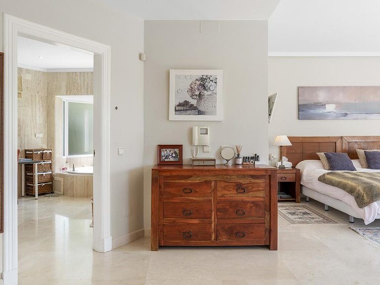 Villa for Sale in Costa del Sol Benahavís, Malaga 13