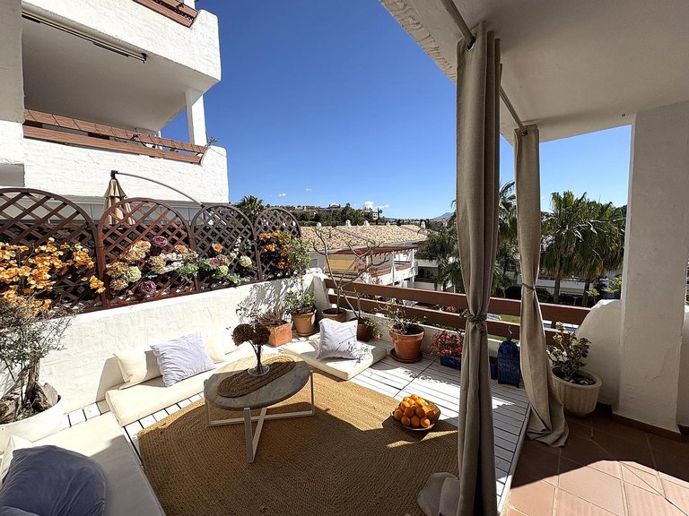 Apartment for Sale in Costa del Sol Estepona, Malaga 11