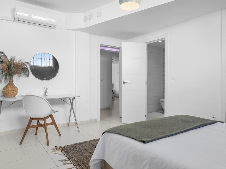 Villa for Sale in Costa del Sol Nueva Andalucía, Malaga 14