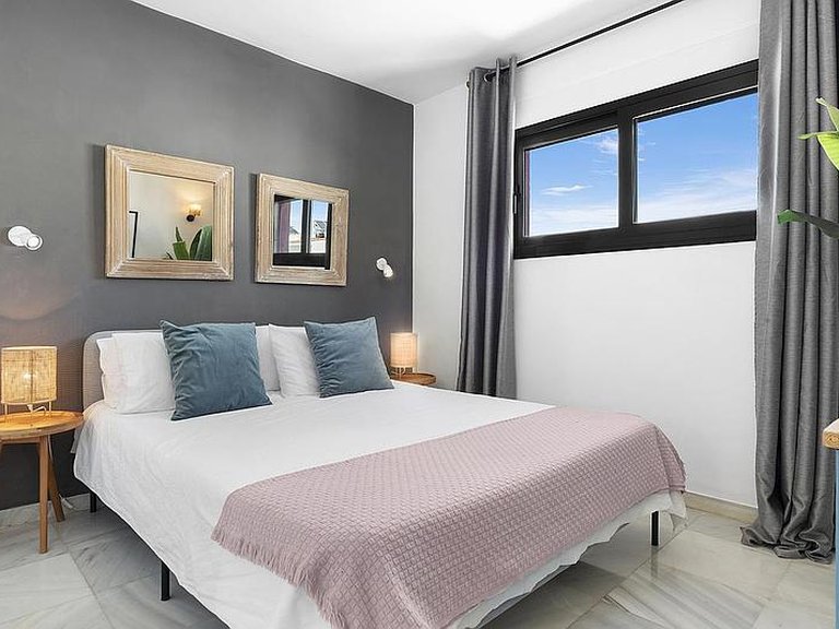 Villa for Sale in Costa del Sol Nueva Andalucía, Malaga 19