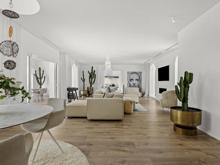 Villa for Sale in Costa del Sol Marbella, Malaga 2