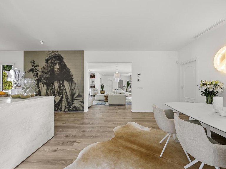 Villa for Sale in Costa del Sol Marbella, Malaga 10