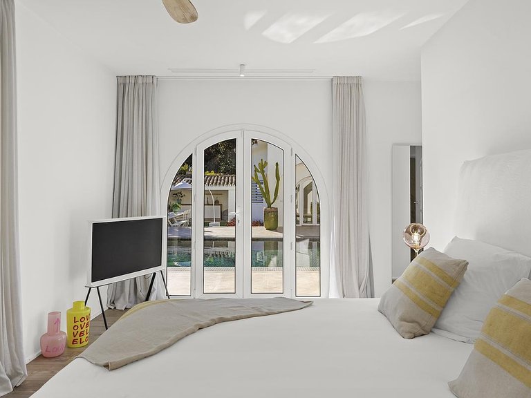 Villa for Sale in Costa del Sol Marbella, Malaga 18