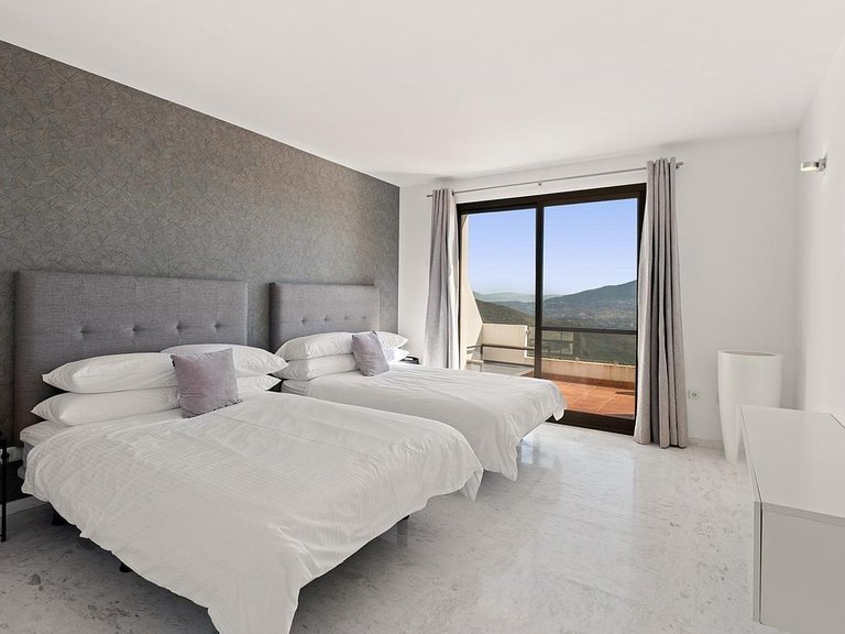 Penthouse for Sale in Inland La Mairena, Malaga 17