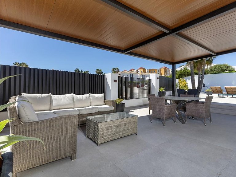 Villa for Sale in Costa del Sol Estepona, Malaga 8