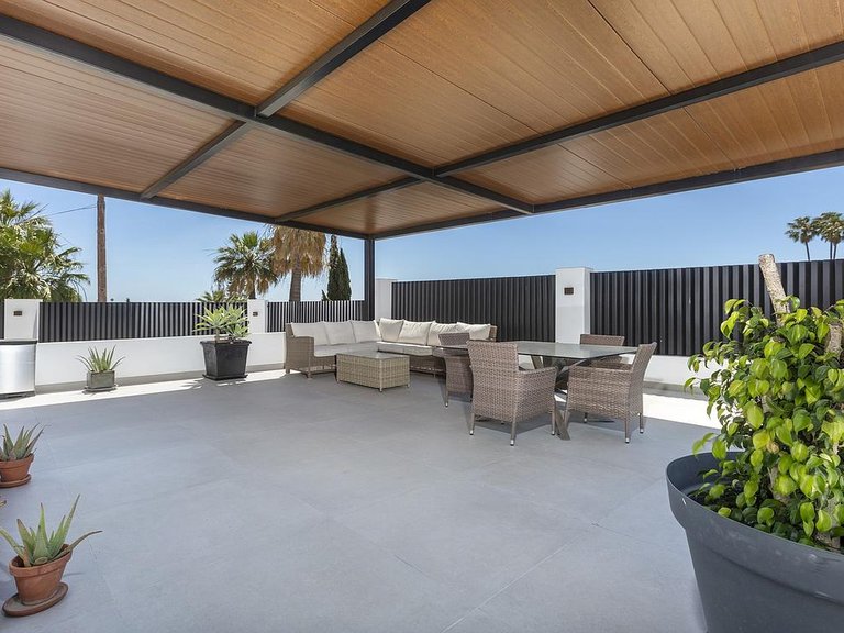 Villa for Sale in Costa del Sol Estepona, Malaga 9