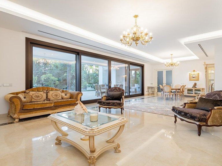 Villa for Sale in Costa del Sol Estepona, Malaga 5