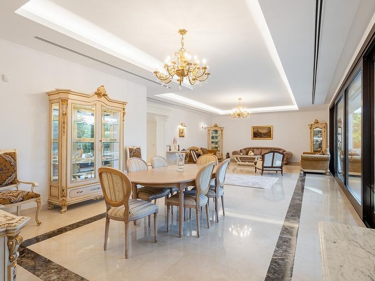 Villa for Sale in Costa del Sol Estepona, Malaga 6