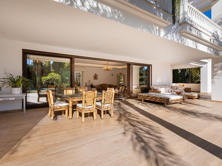 Villa for Sale in Costa del Sol Estepona, Malaga 10