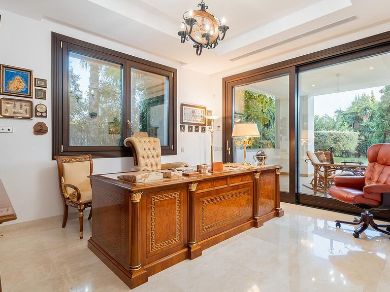 Villa for Sale in Costa del Sol Estepona, Malaga 18