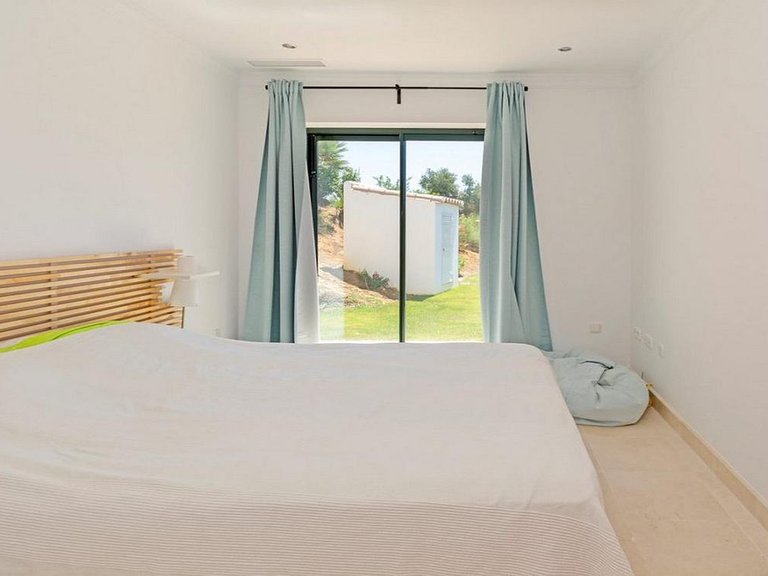 Villa for Sale in Costa de la Luz (Cadiz) Cadiz, Cadiz 13