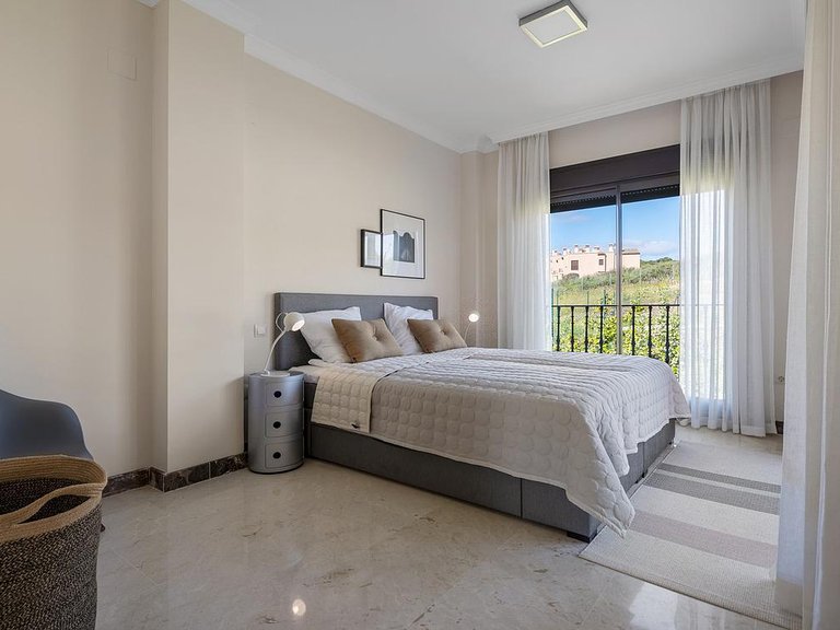Villa for Sale in Costa del Sol Estepona, Malaga 9