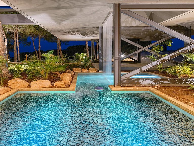 Villa for Sale in Costa de la Luz (Cadiz) Sotogrande, Cadiz 1