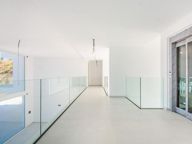 Villa for Sale in Inland La Mairena, Malaga 13