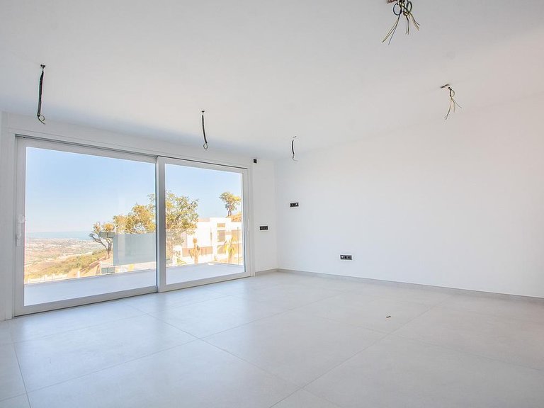 Villa for Sale in Inland La Mairena, Malaga 14