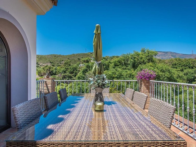 Villa for Sale in Costa del Sol Estepona, Malaga 8