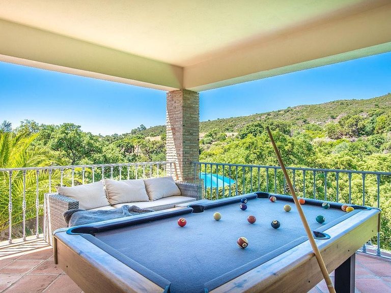 Villa for Sale in Costa del Sol Estepona, Malaga 9