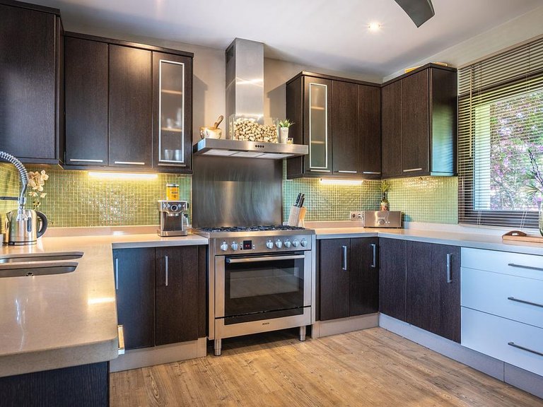 Villa for Sale in Costa del Sol Estepona, Malaga 6