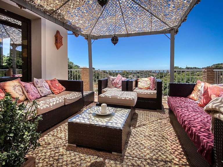 Villa for Sale in Costa del Sol Estepona, Malaga 11