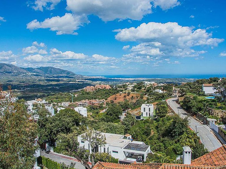 Plot for Sale in Costa del Sol Elviria, Malaga 5