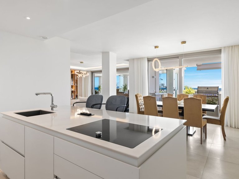 Apartment for Sale in Costa del Sol Nueva Andalucía, Malaga 14