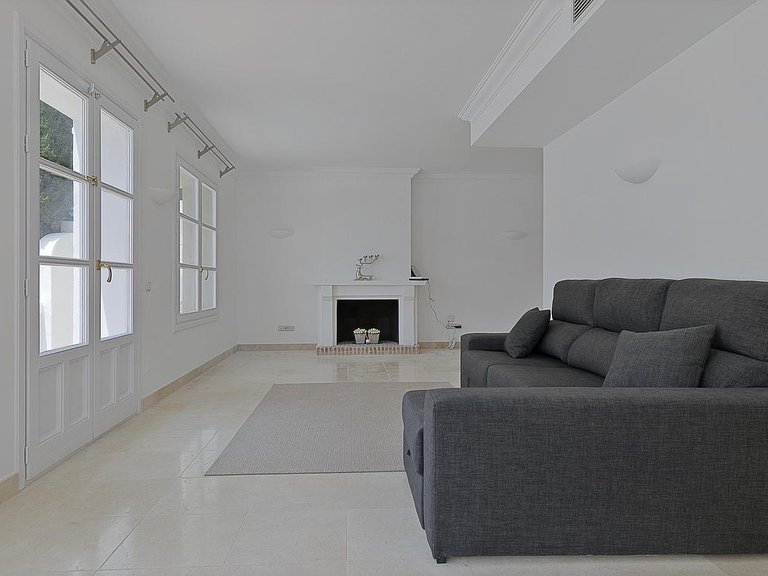 Town House for Sale in Costa del Sol Benahavís, Malaga 4