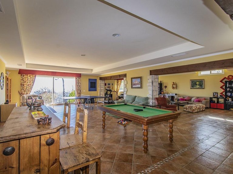 Villa for Sale in Costa del Sol Estepona, Malaga 18