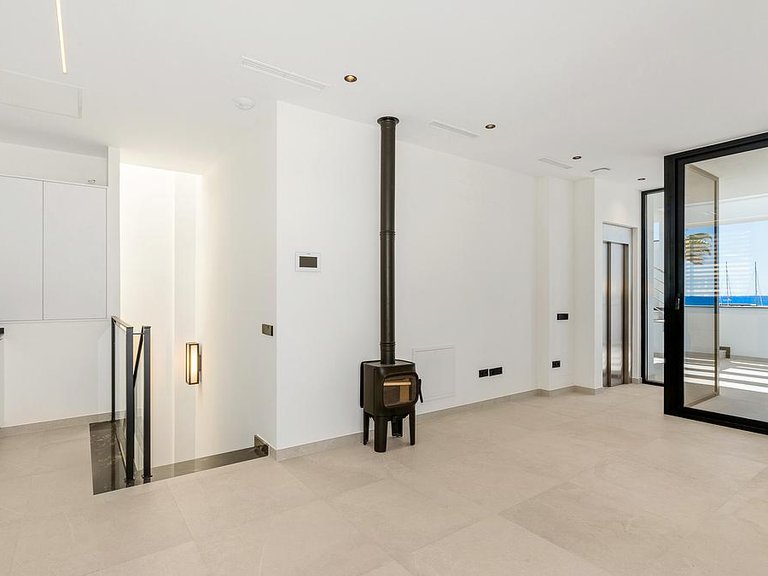 Villa for Sale in Costa del Sol Marbella, Malaga 4