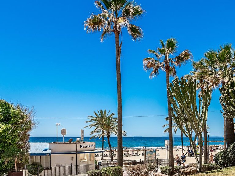Villa for Sale in Costa del Sol Marbella, Malaga 19