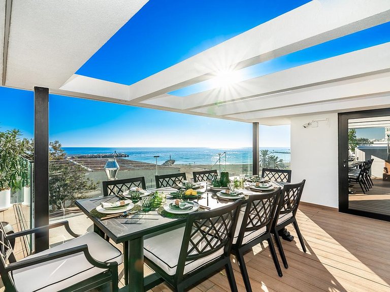 Villa for Sale in Costa del Sol Marbella, Malaga 1