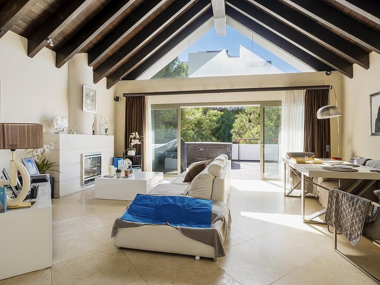 Apartment for Sale in Costa del Sol Benahavís, Malaga 2