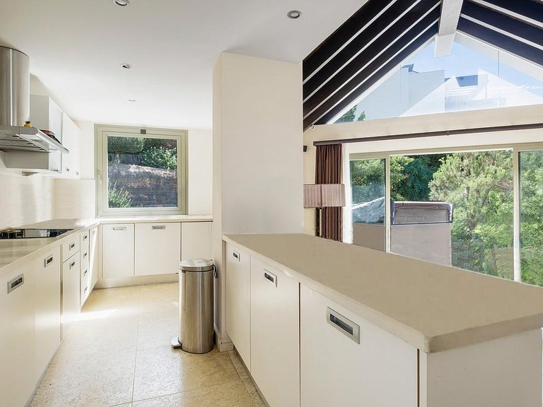 Apartment for Sale in Costa del Sol Benahavís, Malaga 6