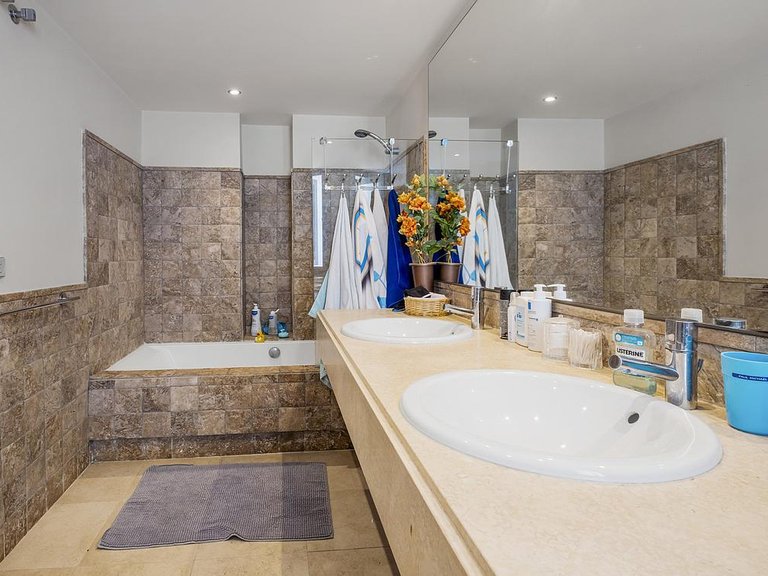 Apartment for Sale in Costa del Sol Benahavís, Malaga 12