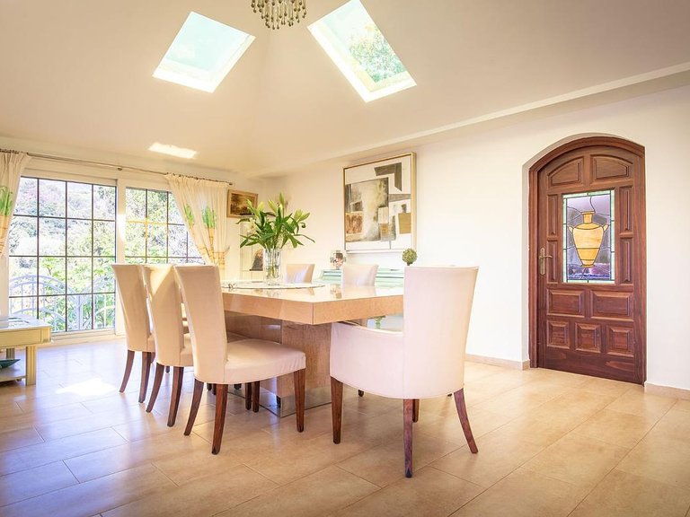 Villa for Sale in Costa del Sol Estepona, Malaga 3