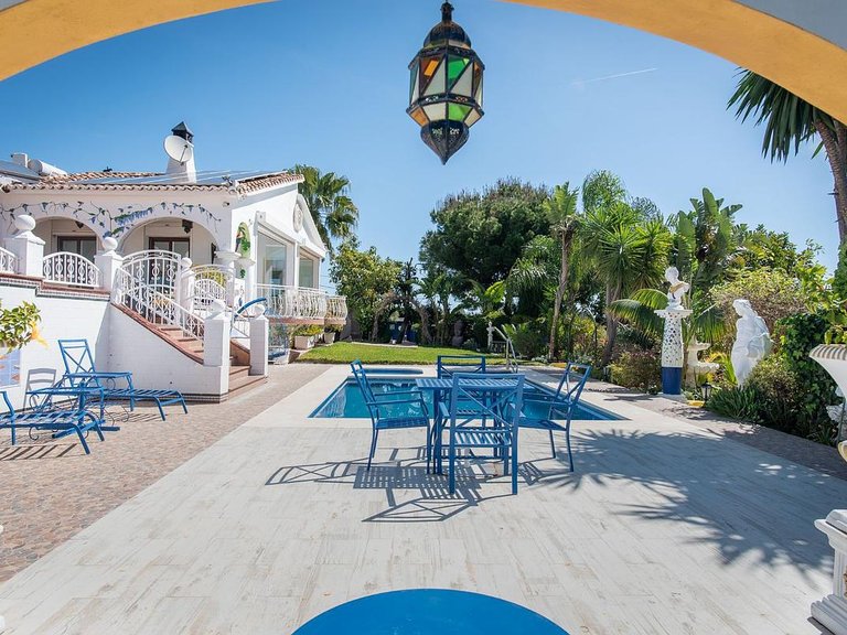 Villa for Sale in Costa del Sol Estepona, Malaga 7