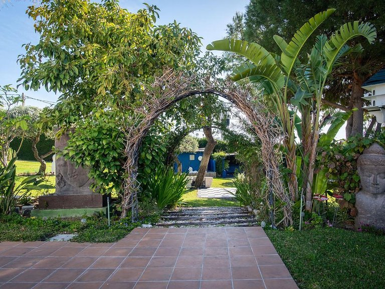 Villa for Sale in Costa del Sol Estepona, Malaga 16