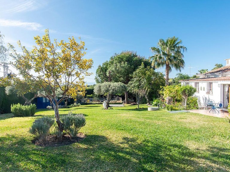 Villa for Sale in Costa del Sol Estepona, Malaga 18