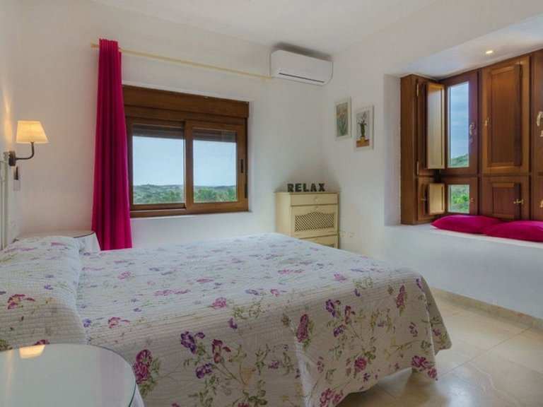 Country House for Sale in Costa del Sol Estepona, Malaga 16