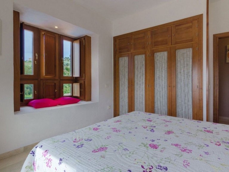 Country House for Sale in Costa del Sol Estepona, Malaga 17