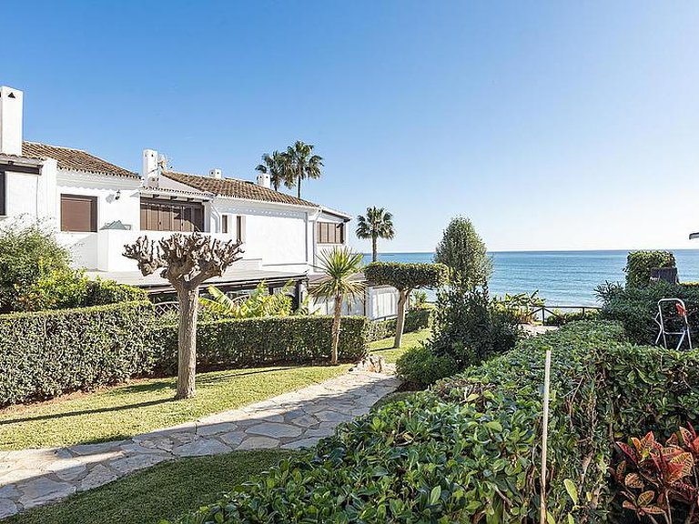 Town House for Sale in Costa del Sol Estepona, Malaga 17