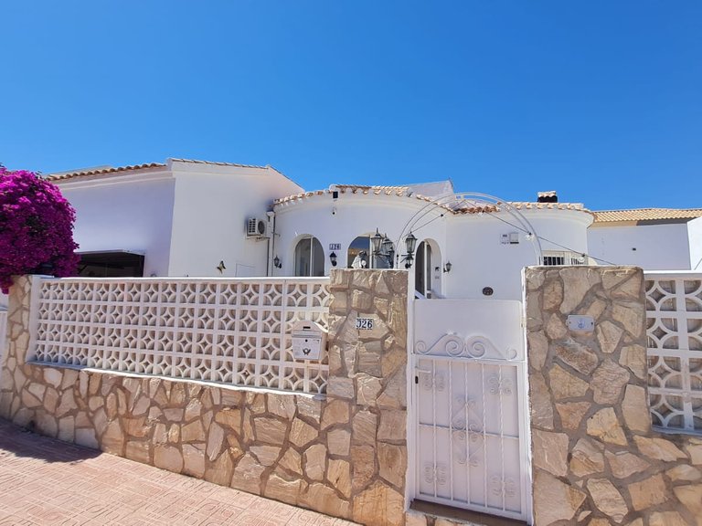 Villa for Sale in Costa Blanca Orihuela Costa, Alicante 28
