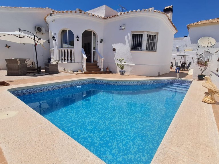 Villa for Sale in Costa Blanca Orihuela Costa, Alicante 1