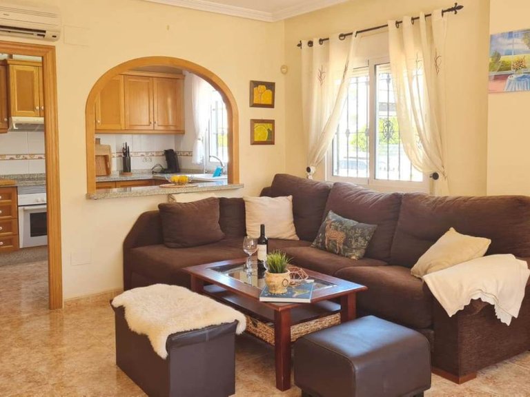 Town House for Sale in Villamartin, Alicante 4