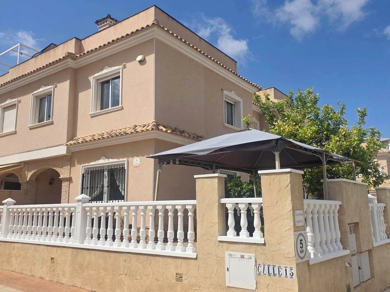 Town House for Sale in Villamartin, Alicante 1