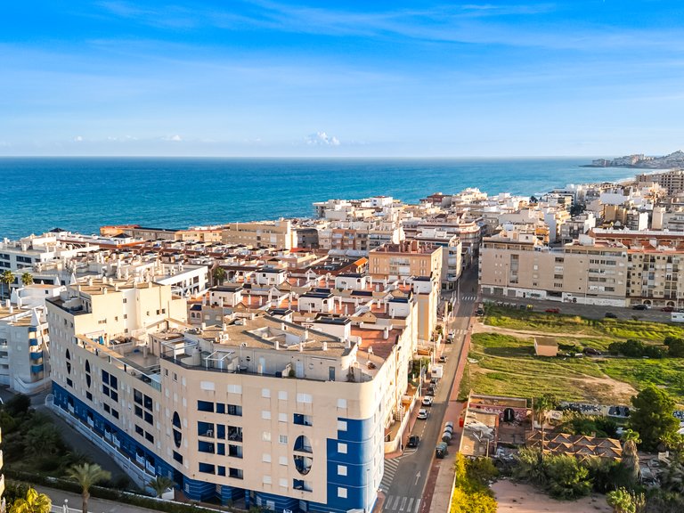 Apartment for Sale in Torrevieja, Alicante, 24