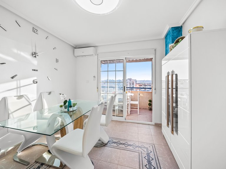 Apartment for Sale in Torrevieja, Alicante, 9